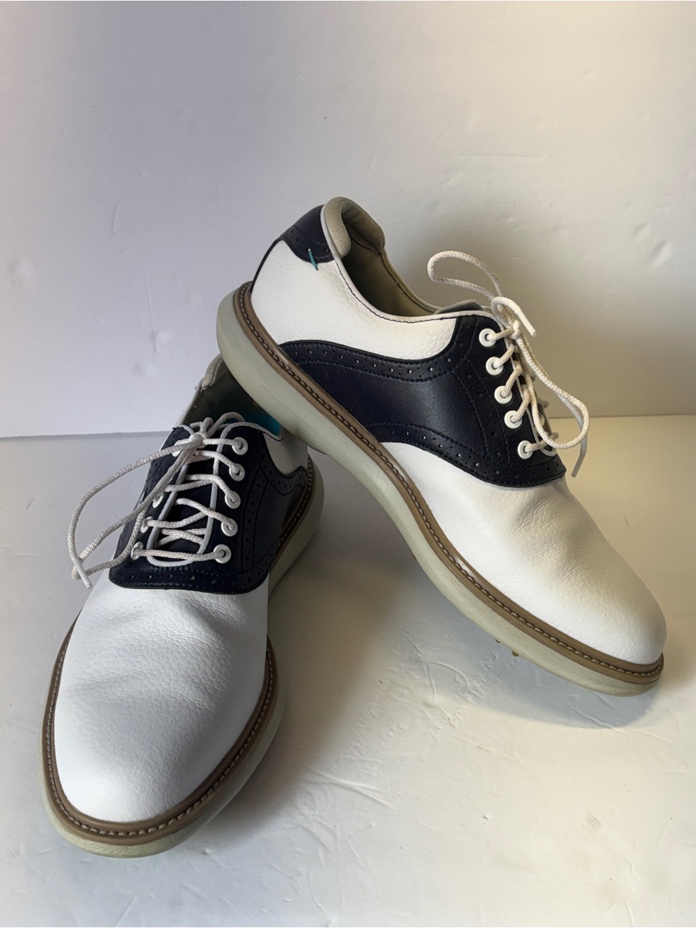 FootJoy Men's Traditions Golf Shoes size 9M